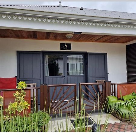 Chambres Et Tables D'Hote Du Voyageur La Plaine-des-Palmistes Esterno foto