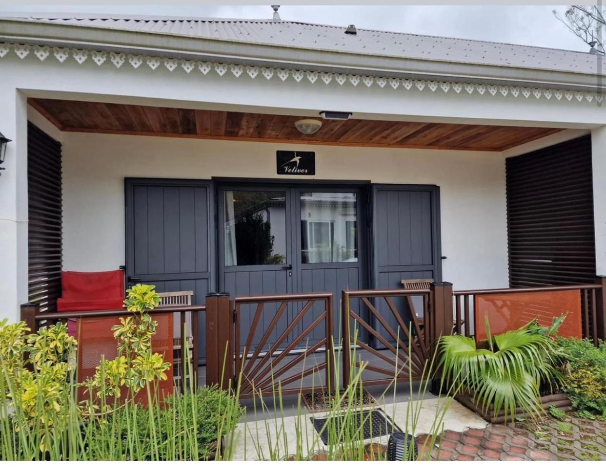 Chambres Et Tables D'Hote Du Voyageur La Plaine-des-Palmistes Esterno foto